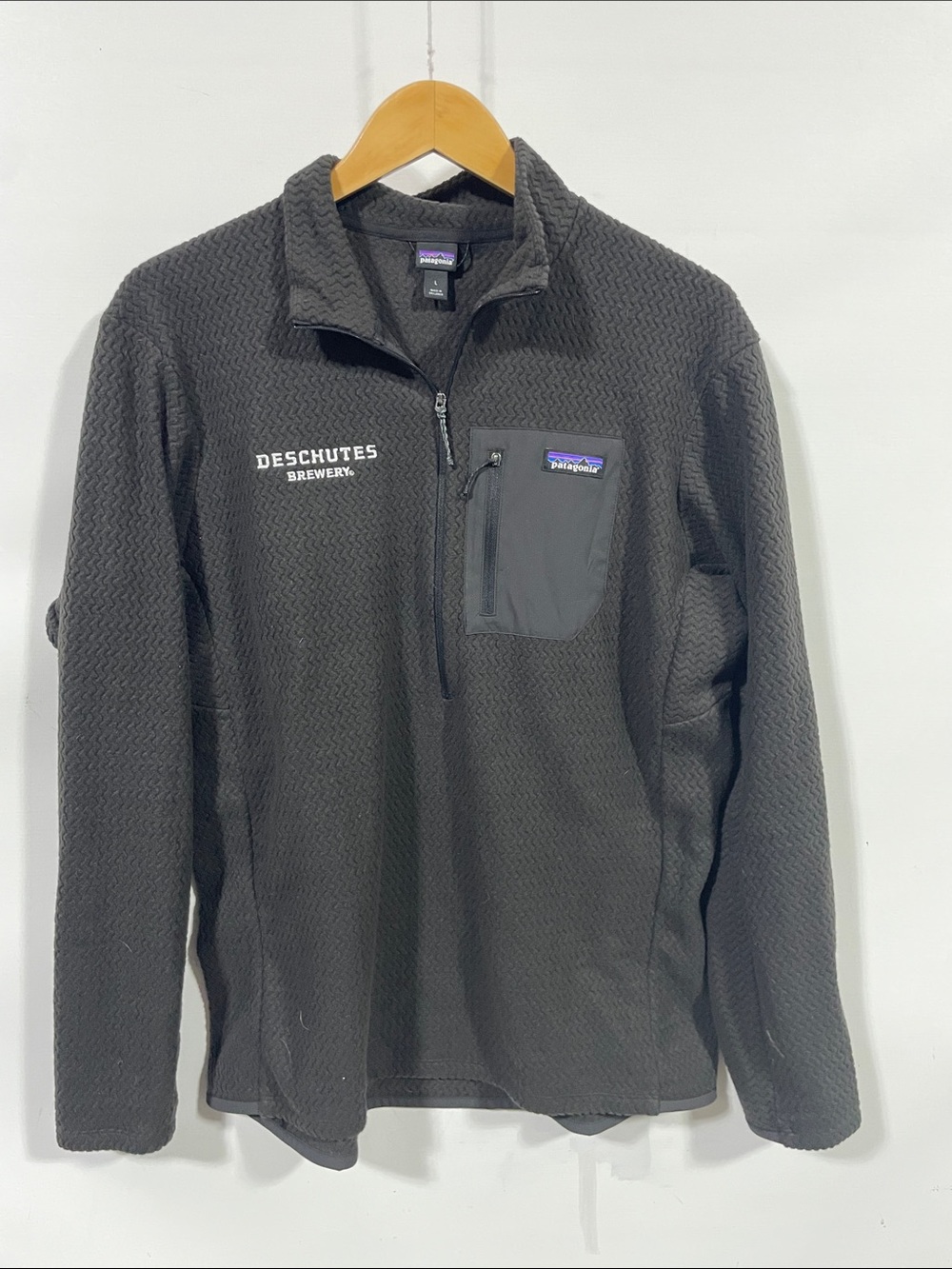 Patagonia Men’s Black Quarter-Zip Performance Fleece with Chest Pocket